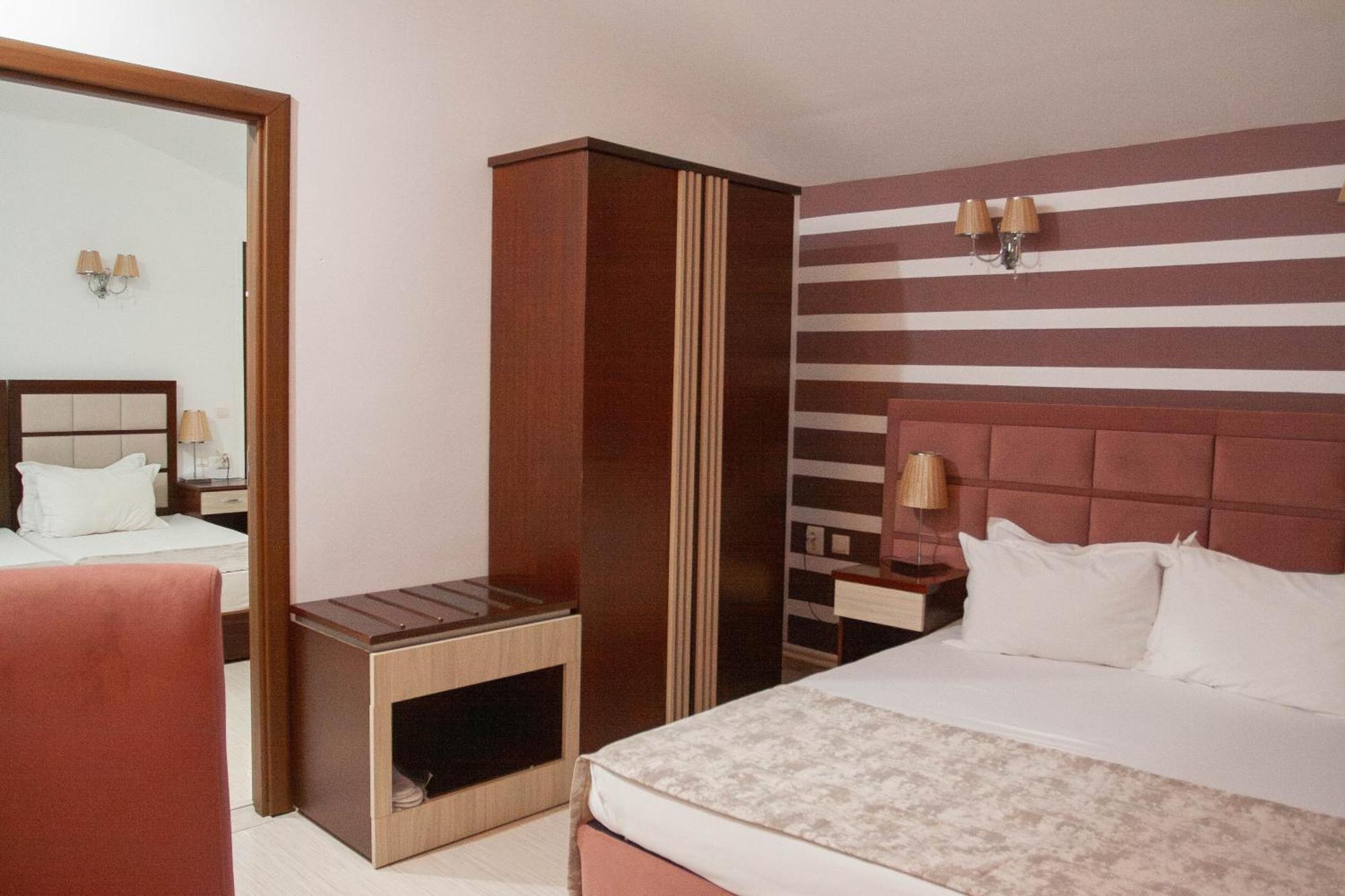 Steaua Apelor Family Resort Nufaru Luaran gambar