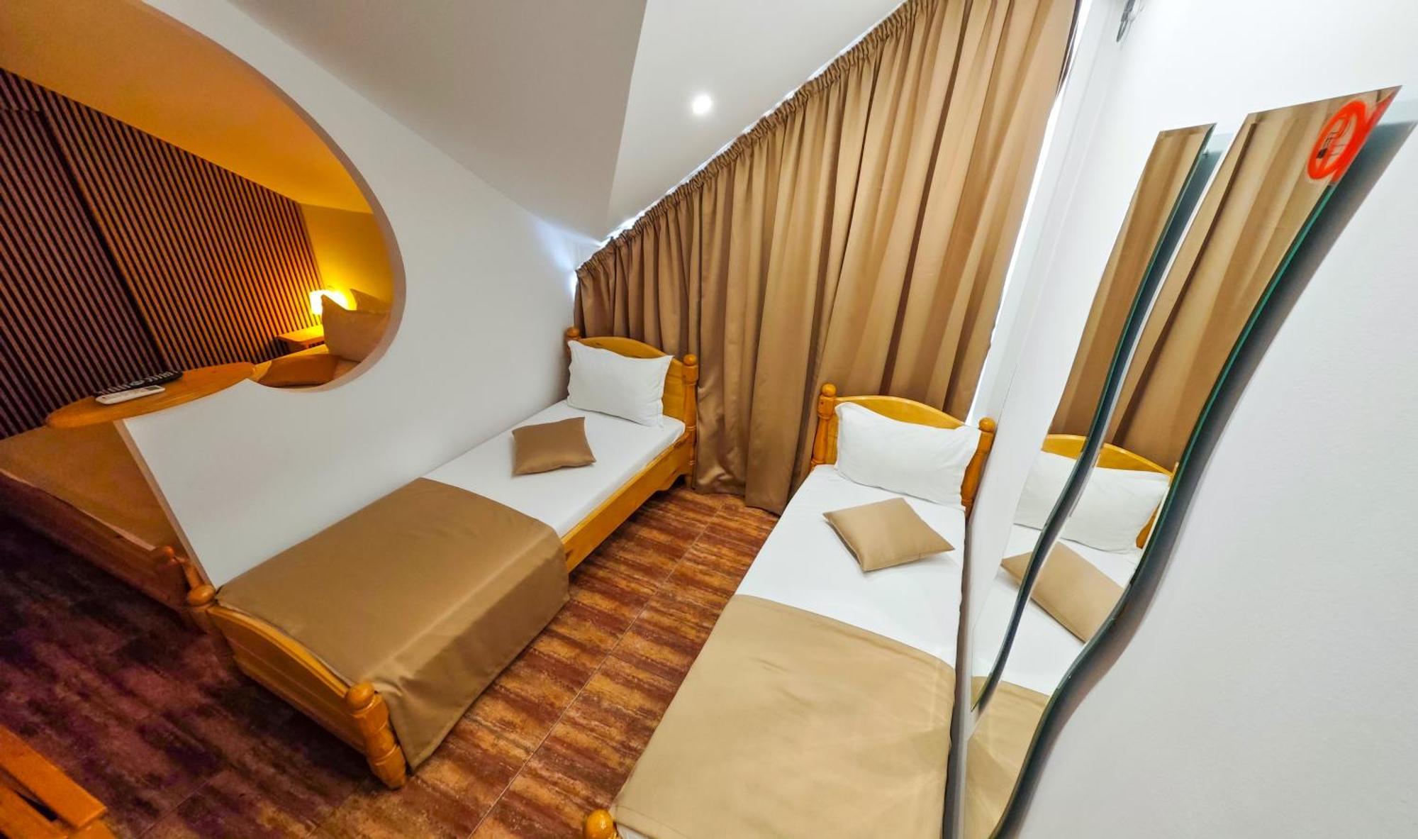 Steaua Apelor Family Resort Nufaru Luaran gambar